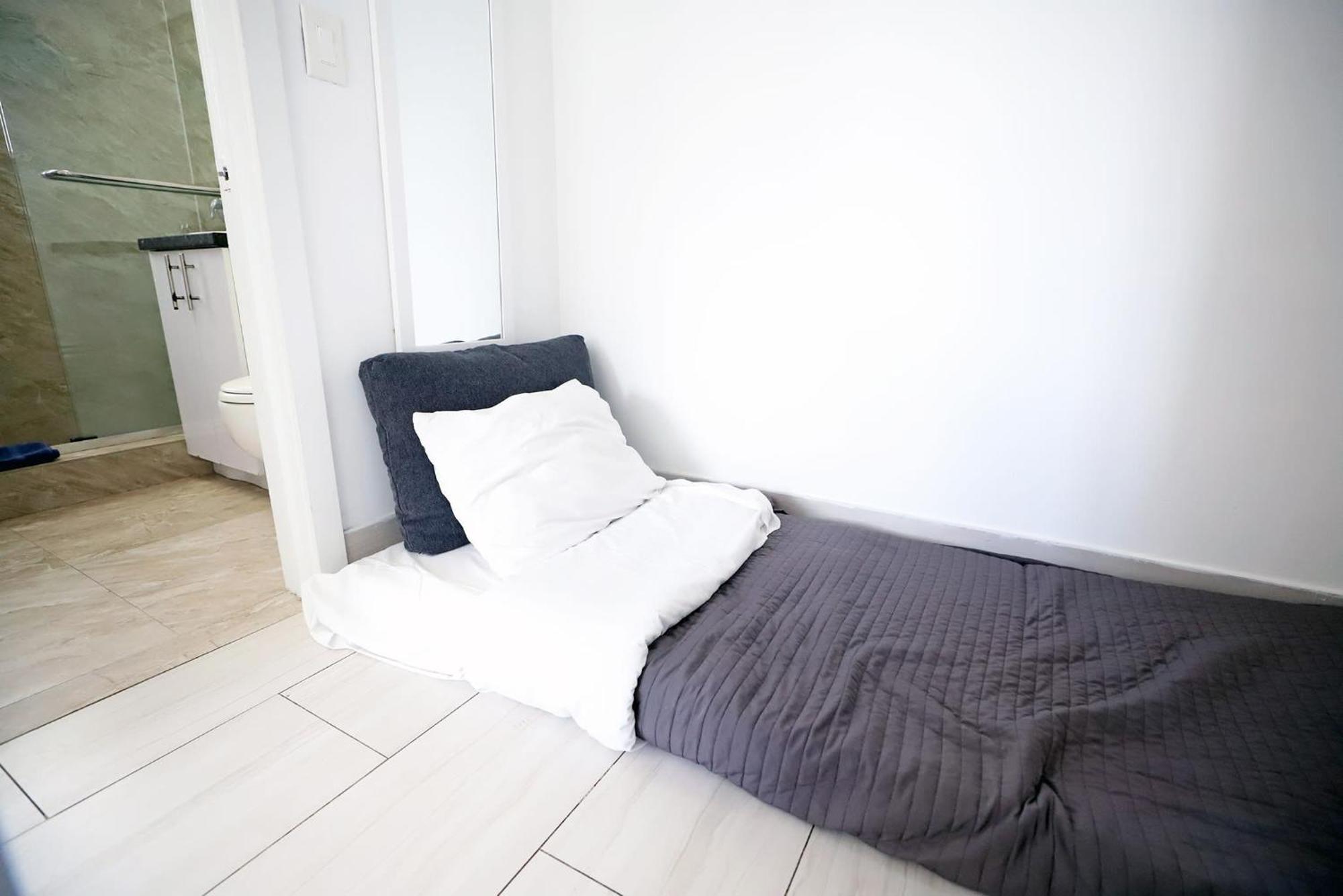 2 Bedroom Apartment 3 Minute Walk To South Beach & Ocean Drive ميامي بيتش المظهر الخارجي الصورة