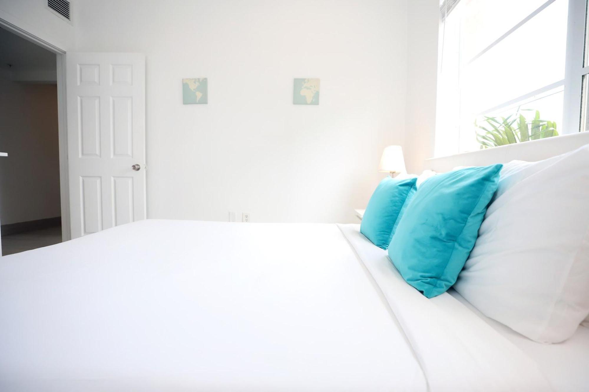2 Bedroom Apartment 3 Minute Walk To South Beach & Ocean Drive ميامي بيتش المظهر الخارجي الصورة