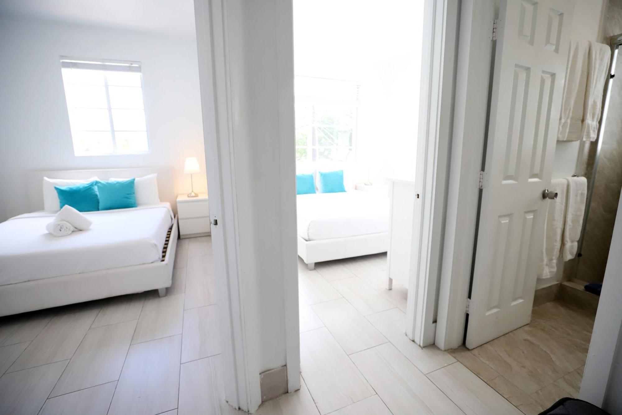 2 Bedroom Apartment 3 Minute Walk To South Beach & Ocean Drive ميامي بيتش المظهر الخارجي الصورة