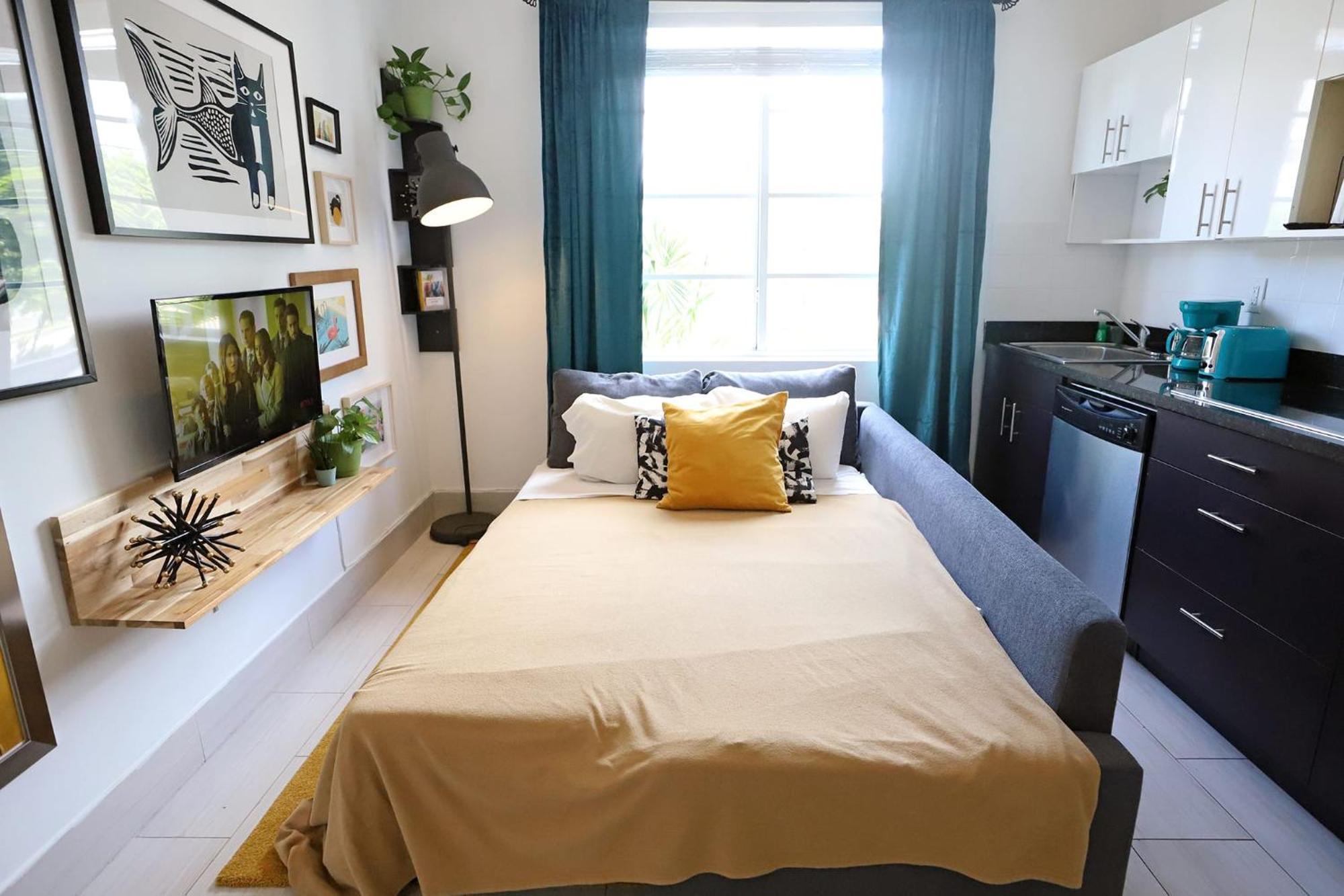 2 Bedroom Apartment 3 Minute Walk To South Beach & Ocean Drive ميامي بيتش المظهر الخارجي الصورة