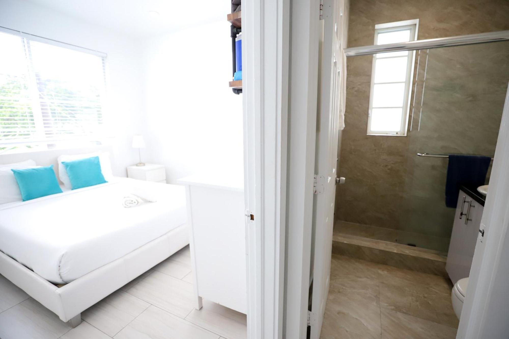 2 Bedroom Apartment 3 Minute Walk To South Beach & Ocean Drive ميامي بيتش المظهر الخارجي الصورة
