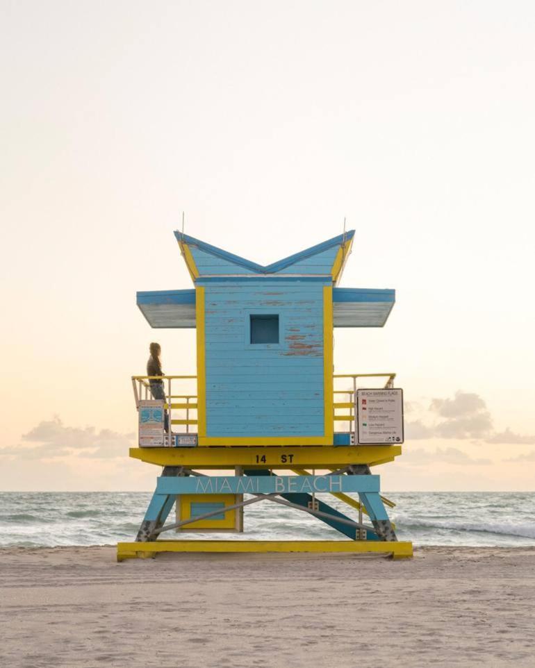 2 Bedroom Apartment 3 Minute Walk To South Beach & Ocean Drive ميامي بيتش المظهر الخارجي الصورة